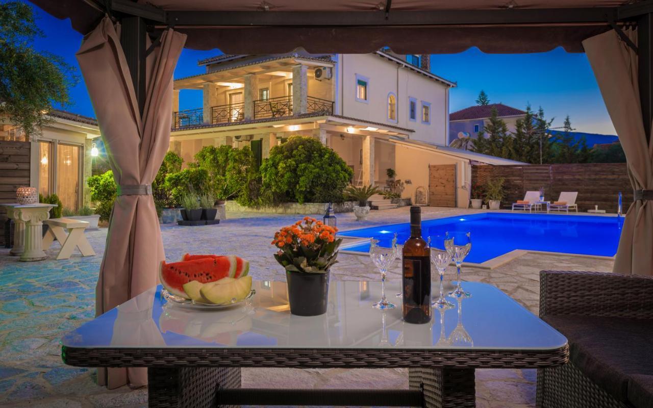 לגאנאס Eleni'S Family Villa מראה חיצוני תמונה