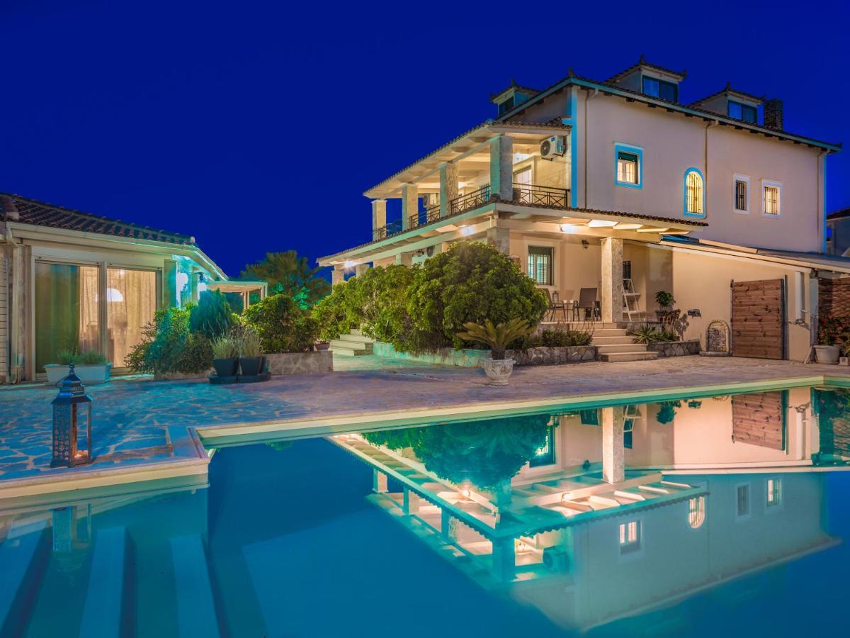 לגאנאס Eleni'S Family Villa מראה חיצוני תמונה