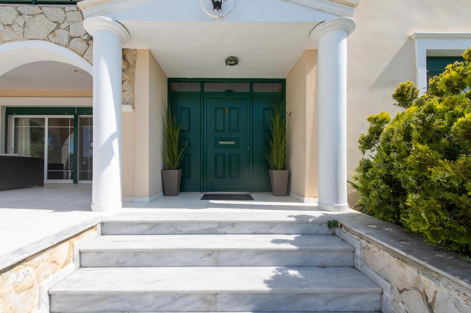 לגאנאס Eleni'S Family Villa מראה חיצוני תמונה