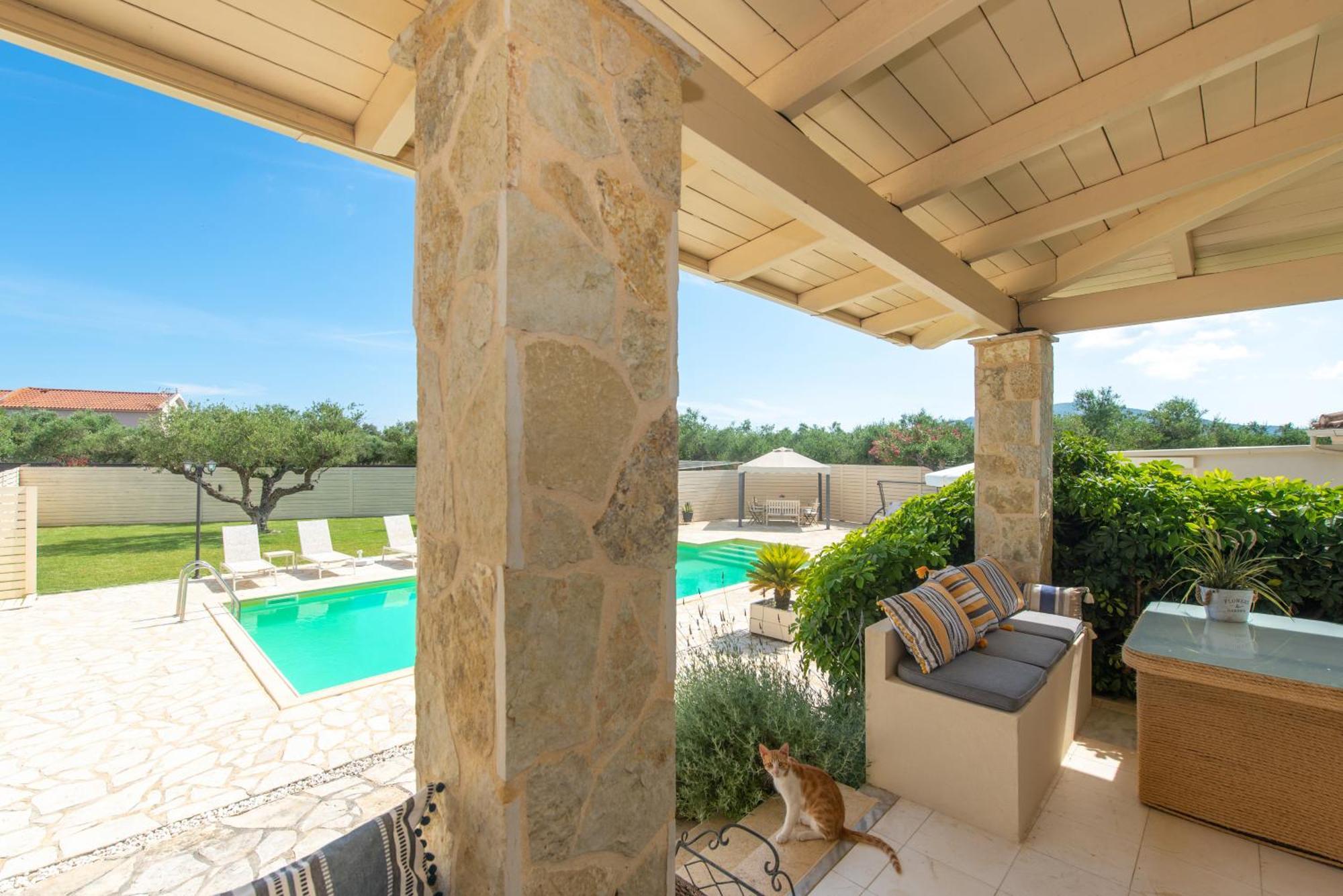 לגאנאס Eleni'S Family Villa מראה חיצוני תמונה