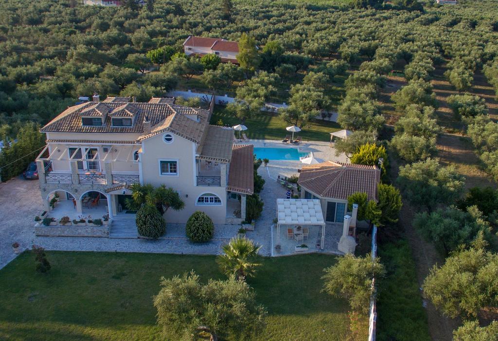 לגאנאס Eleni'S Family Villa מראה חיצוני תמונה